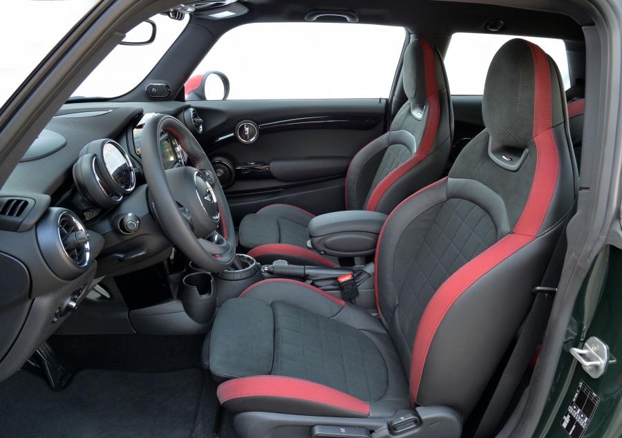  Mini Cooper S JCW 2015 года  (фото 9 из 30)